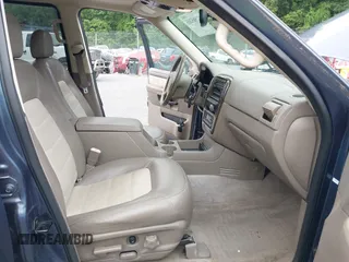 2004 Ford Explorer z VIN 1FMZU84W64UB21831, wystawiony jako IAAI lot #42585205 z przebiegiem 150 392 mil mil oraz . Historia ofert i sprzedaży dostępna na DreamBid. Obrazek 5.