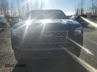 2023 Nissan Frontier SV with VIN 1N6ED1FK5PN613136, listed as a Copart auction lot 82491094 with 24,725 mi miles and Salvage Title. Bid and sale history available at carsss.com. Image 5.