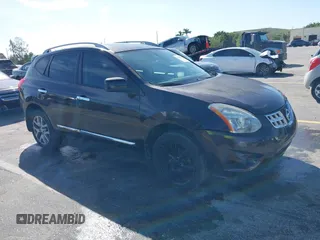 2011 Nissan Rogue SV z VIN JN8AS5MT6BW165782, wystawiony jako IAAI lot #41652500 z przebiegiem 129 135 mil mil oraz . Historia ofert i sprzedaży dostępna na DreamBid. Obrazek 1.