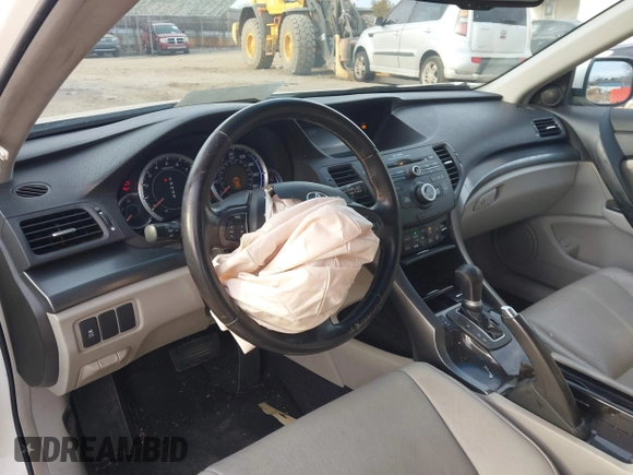 2011 Acura TSX z VIN JH4CW2H55BC000700, wystawiony jako IAAI lot #41397747 z przebiegiem 195 587 mil mil oraz . Historia ofert i sprzedaży dostępna na DreamBid. Obrazek 18.