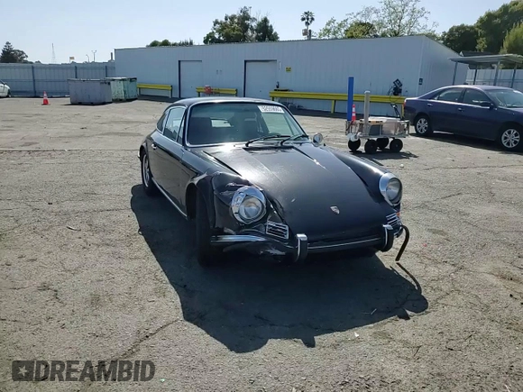 1971 Porsche 911 with VIN 9111120590, listed as a Copart auction lot 52559665 with 44,582 mi miles and Salvage title. Bid and sale history available at DreamBid. Image 10.