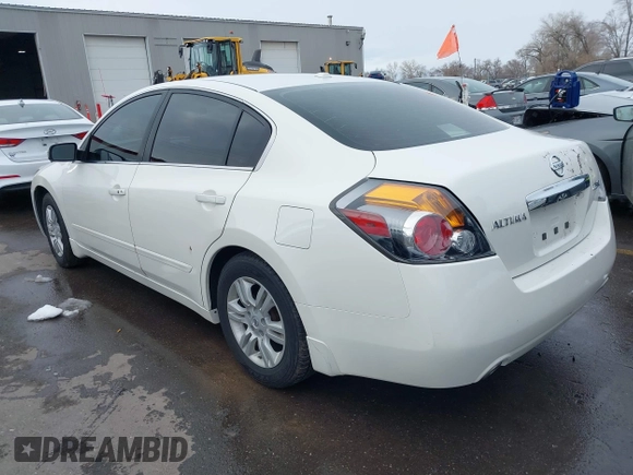 2011 Nissan Altima 2.5 S with VIN 1N4AL2AP1BN442980, listed as a IAAI auction lot 41603298 with 135,481 mi miles. Bid and sale history available at carsss.com. Image 3.