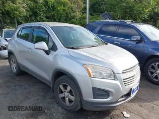 2016 Chevrolet Trax LS z VIN KL7CJNSB6GB663624, wystawiony jako IAAI lot #42207134 z przebiegiem 96 751 mil mil oraz . Historia ofert i sprzedaży dostępna na DreamBid. Obrazek 1.