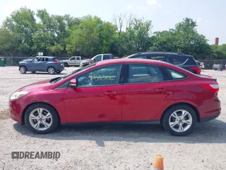2013 Ford Focus SE z VIN 1FADP3F27DL350923, wystawiony jako IAAI lot #42405976 z przebiegiem 126 730 mil mil oraz . Historia ofert i sprzedaży dostępna na DreamBid. Obrazek 14.