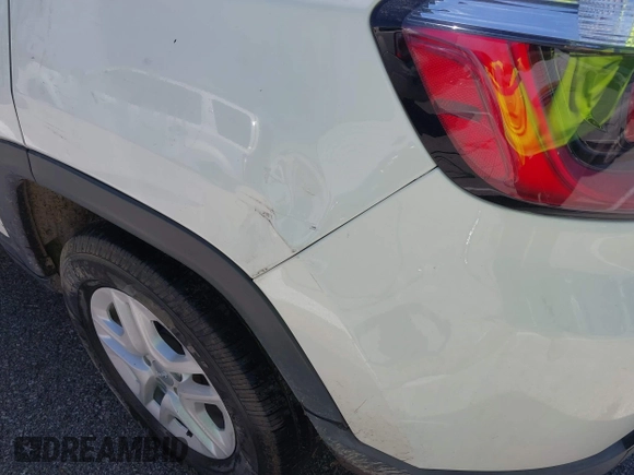 2018 Jeep Compass Sport with VIN 3C4NJDAB5JT146182, listed as a IAAI auction lot 42041839 with 55,865 mi miles and . Bid and sale history available at DreamBid. Image 17.