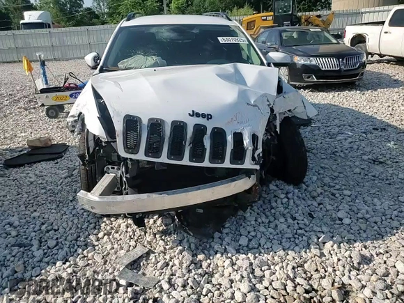 2016 Jeep Cherokee Altitude с VIN 1C4PJMCS7GW225779, выставлен на аукционе Copart как лот 63070925 с пробегом Не указан миль и Чистый • Clean title. История ставок и продаж доступна на DreamBid. Изображение 14.