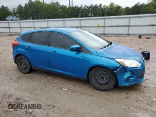 2012 Ford Focus SE z VIN 1FAHP3K22CL413920, wystawiony jako Copart lot #57769615 z przebiegiem 200 728 mil mil oraz Szkoda całkowita • Salvage title. Historia ofert i sprzedaży dostępna na DreamBid. Obrazek 4.