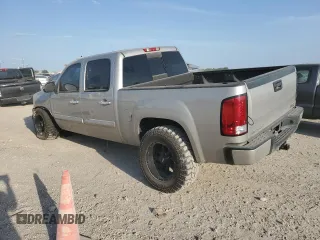 2008 GMC Sierra Denali z VIN 2GTEK638381159485, wystawiony jako Copart lot #49796715 z przebiegiem 240 284 mil mil oraz Szkoda całkowita • Salvage title. Historia ofert i sprzedaży dostępna na DreamBid. Obrazek 2.