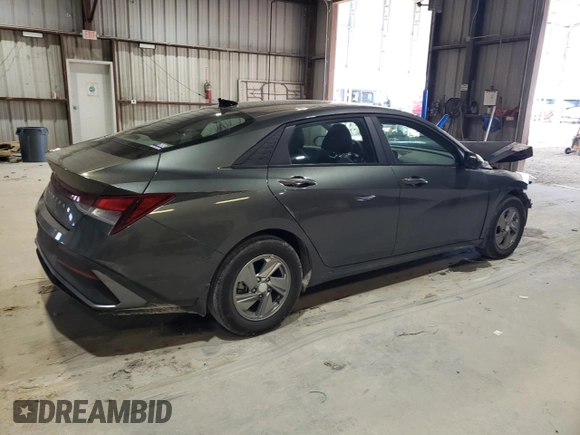 2024 Hyundai Elantra SE z VIN KMHLL4DGXRU851159, wystawiony jako Copart lot #47502985 z przebiegiem 8 489 mil mil oraz Szkoda całkowita • Salvage title. Historia ofert i sprzedaży dostępna na DreamBid. Obrazek 3.