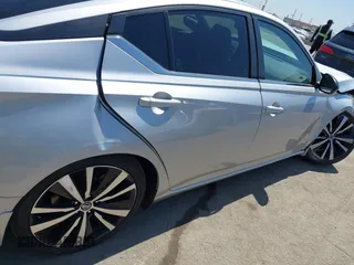 2022 Nissan Altima SR with VIN 1N4BL4CV5NN340131, listed as a IAAI auction lot 42002494 with 12,311 mi miles and . Bid and sale history available at DreamBid. Image 19.