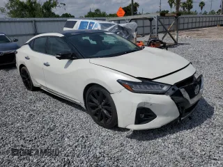 2017 Nissan Maxima SV with VIN 1N4AA6AP9HC409890, listed as a Copart auction lot 55473195 with 104,518 mi miles and Clean Title. Bid and sale history available at DreamBid. Image 4.