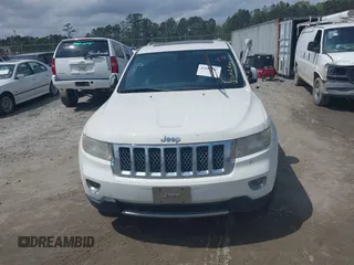2012 Jeep Grand Cherokee Overland with VIN 1C4RJECT8CC195064, listed as a IAAI auction lot 41860187 with 241,367 mi miles. Bid and sale history available at carsss.com. Image 12.