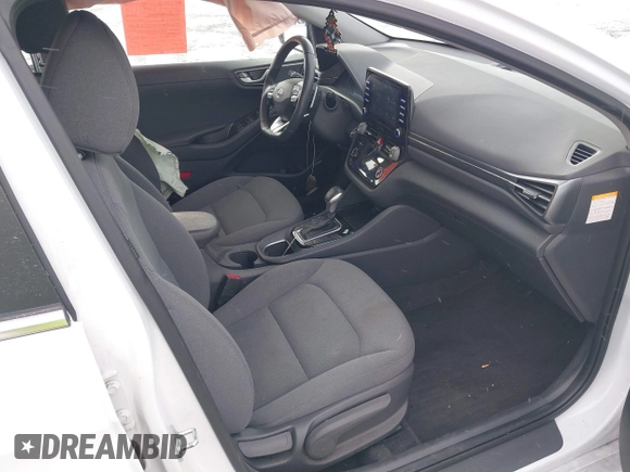 2020 Hyundai Ioniq SEL z VIN KMHC85LC4LU239732, wystawiony jako IAAI lot #41002757 z przebiegiem 76 379 mil mil oraz . Historia ofert i sprzedaży dostępna na DreamBid. Obrazek 5.