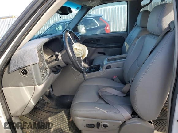 2003 Chevrolet Suburban LT with VIN 3GNGK26U93G267286, listed as a Copart auction lot 48900485 with 162,088 mi miles and Salvage Title. Bid and sale history available at carsss.com. Image 7.