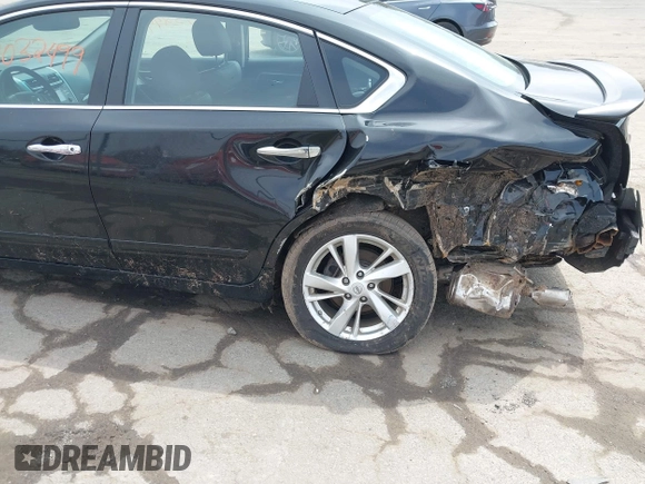 2015 Nissan Altima S with VIN 1N4AL3AP1FN870351, listed as a IAAI auction lot 42032499 with 131,587 mi miles and . Bid and sale history available at DreamBid. Image 6.