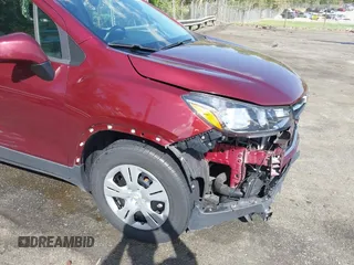 2017 Chevrolet Trax LS with VIN 3GNCJKSBXHL231417, listed as a IAAI auction lot 42032587 with 56,986 mi miles. Bid and sale history available at carsss.com. Image 17.