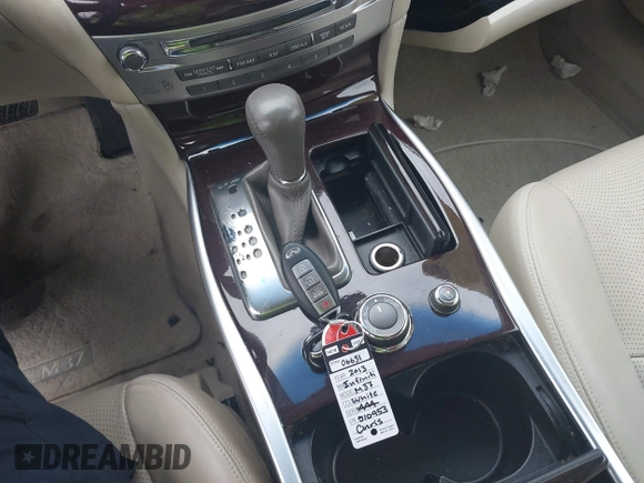 2013 Infiniti M with VIN JN1BY1AP2DM510953, listed as a IAAI auction lot 42157597 with 71,175 mi miles and . Bid and sale history available at DreamBid. Image 11.