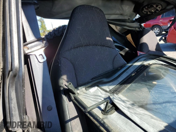 2001 Jeep Wrangler SE with VIN 1J4FA29P71P310653, listed as a Copart auction lot 81682424 with 0 mi miles and Salvage Title. Bid and sale history available at carsss.com. Image 10.