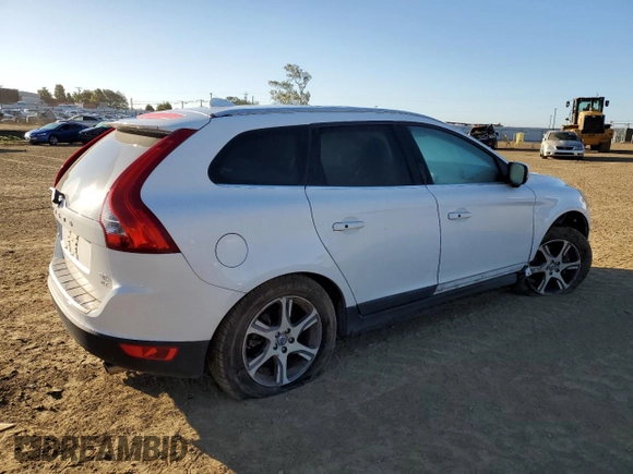 2013 Volvo XC60 T6 с VIN YV4902DZ9D2455853, выставлен на аукционе Copart как лот 50393225 с пробегом 152 038 миль миль и Списание • Salvage title. История ставок и продаж доступна на DreamBid. Изображение 3.