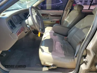 2001 Mercury Grand Marquis LS z VIN 2MEFM75W11X612617, wystawiony jako Copart lot #54782295 z przebiegiem 171 944 mil mil oraz Szkoda całkowita • Salvage title. Historia ofert i sprzedaży dostępna na DreamBid. Obrazek 7.