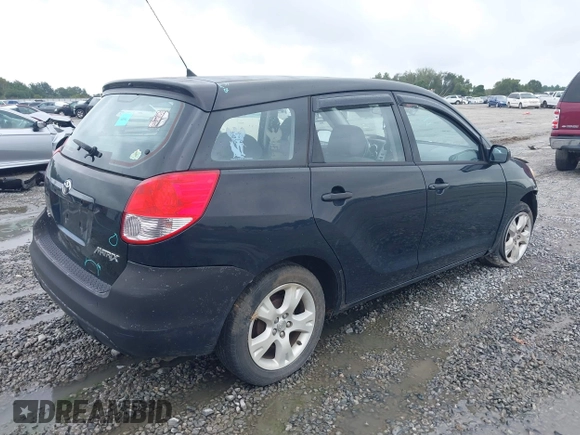 2004 Toyota Matrix Std with VIN 2T1KR32E44C207298, listed as a IAAI auction lot 40333656 with 176,428 mi miles. Bid and sale history available at carsss.com. Image 4.