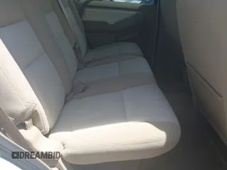 2010 Ford Explorer z VIN 1FMEU7D88AUB13090, wystawiony jako IAAI lot #42364672 z przebiegiem 158 973 mil mil oraz . Historia ofert i sprzedaży dostępna na DreamBid. Obrazek 8.