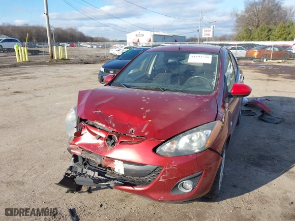 2014 Mazda Mazda2 Touring with VIN JM1DE1LYXE0174756, listed as a IAAI auction lot 41192740 with 149,948 mi miles. Bid and sale history available at carsss.com. Image 18.