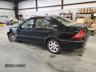 2003 Mercedes-Benz C 240 z VIN WDBRF81J23F365985, wystawiony jako Copart lot #85212194 z przebiegiem 139 328 mil mil oraz Szkoda całkowita • Salvage title. Historia ofert i sprzedaży dostępna na DreamBid. Obrazek 2.