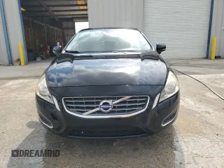 2013 Volvo S60 T5 Premier z VIN YV1612FS1D2207965, wystawiony jako Copart lot #53524305 z przebiegiem 142 117 mil mil oraz Tytuł czysty. Historia ofert i sprzedaży dostępna na DreamBid. Obrazek 5.