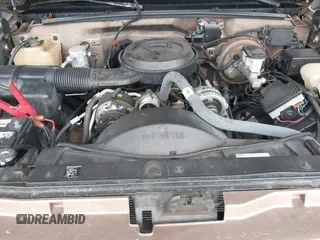 1995 GMC Sierra 1500 z VIN 2GTEK19K1S1535176, wystawiony jako IAAI lot #42243366 z przebiegiem 220 755 mil mil oraz . Historia ofert i sprzedaży dostępna na DreamBid. Obrazek 10.