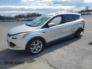 2014 Ford Escape Titanium with VIN 1FMCU9JX4EUC14535, listed as a Copart auction lot 53640115 with 117,573 mi miles and Salvage Title. Bid and sale history available at carsss.com. Image 1.