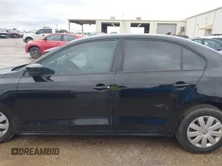 2015 Volkswagen Jetta S с VIN 3VW2K7AJ4FM402870, выставлен на аукционе IAAI как лот 41447931 с пробегом 85 006 миль миль и . История ставок и продаж доступна на DreamBid. Изображение 14.