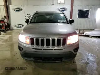 2016 Jeep Compass Sport SE z VIN 1C4NJCBA1GD634172, wystawiony jako Copart lot #80818654 z przebiegiem 185 674 mil mil oraz Szkoda całkowita • Salvage title. Historia ofert i sprzedaży dostępna na DreamBid. Obrazek 14.