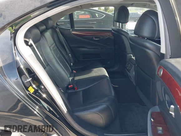 2009 Lexus LS 460 with VIN JTHCL46F495003778, listed as a IAAI auction lot 42111546 with Not Provided miles and . Bid and sale history available at DreamBid. Image 8.