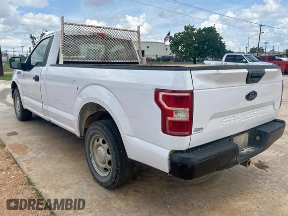 2018 Ford F-150 XL with VIN 1FTMF1C53JKF40347, listed as a Copart auction lot 63626035 with 207,222 mi miles and Clean title. Bid and sale history available at DreamBid. Image 3.