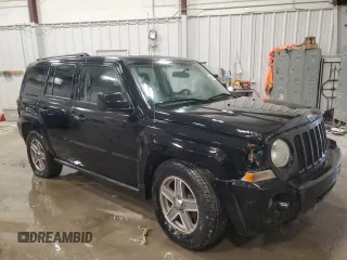 2007 Jeep Patriot Sport with VIN 1J8FF28W67D345719, listed as a Copart auction lot 42592055 with 118,277 mi miles and Salvage Title. Bid and sale history available at carsss.com. Image 4.