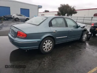 2004 Hyundai Sonata GLS with VIN KMHWF35H94A082671, listed as a Copart auction lot 82191124 with 76,275 mi miles and Salvage Title. Bid and sale history available at carsss.com. Image 3.