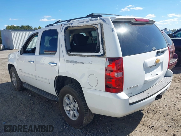 2012 Chevrolet Tahoe LS z VIN 1GNSCAE09CR289823, wystawiony jako IAAI lot #40632668 z przebiegiem 232 951 mil mil oraz . Historia ofert i sprzedaży dostępna na DreamBid. Obrazek 3.