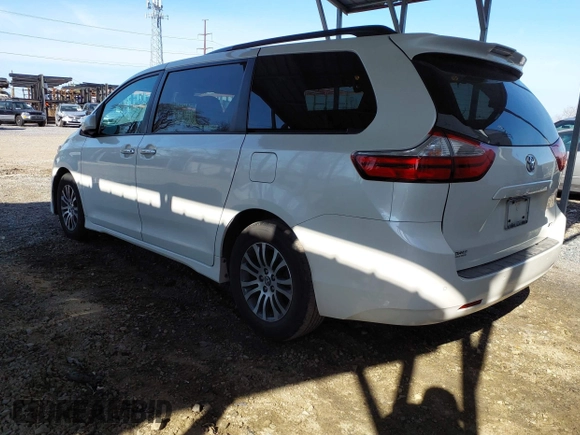 2018 Toyota Sienna XLE Auto Access Seat с VIN 5TDYZ3DC6JS905338, выставлен на аукционе IAAI как лот 42071334 с пробегом 51 604 миль миль и . История ставок и продаж доступна на DreamBid. Изображение 3.