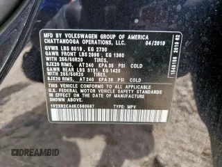 2019 Volkswagen Atlas SE with VIN 1V2XR2CA0KC560587, listed as a Copart auction lot 61511165 with 101,731 mi miles and Salvage title. Bid and sale history available at DreamBid. Image 14.