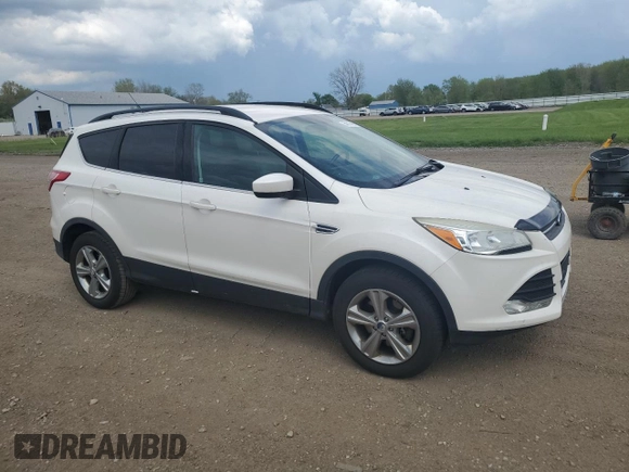2014 Ford Escape SE with VIN 1FMCU9GX8EUC50283, listed as a Copart auction lot 54916465 with 152,394 mi miles and Clean Title. Bid and sale history available at DreamBid. Image 4.