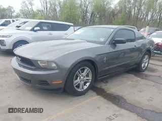 2011 Ford Mustang V6 with VIN 1ZVBP8AM6B5135684, listed as a IAAI auction lot 41997236 with 226,547 mi miles and . Bid and sale history available at carsss.com. Image 17.