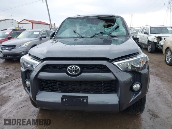 2018 Toyota 4Runner SR5 z VIN JTEBU5JR6J5487132, wystawiony jako IAAI lot #41673630 z przebiegiem 126 697 mil mil oraz . Historia ofert i sprzedaży dostępna na DreamBid. Obrazek 12.