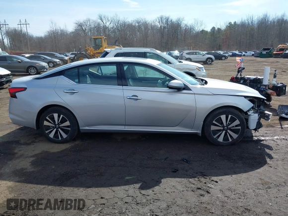 2020 Nissan Altima 2.5 SL with VIN 1N4BL4EV3LN322219, listed as a IAAI auction lot 41635181 with 11,574 mi miles. Bid and sale history available at carsss.com. Image 13.
