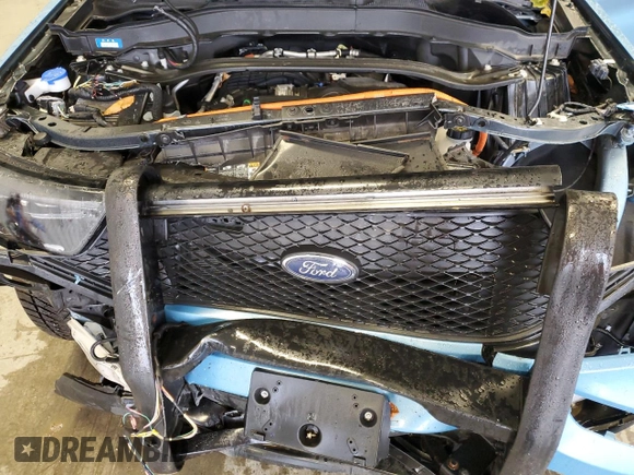 2022 Ford Police Interceptor Utility z VIN 1FM5K8AW1NNA09765, wystawiony jako Copart lot #71442844 z przebiegiem Nie podano mil oraz Szkoda całkowita • Salvage title. Historia ofert i sprzedaży dostępna na DreamBid. Obrazek 12.