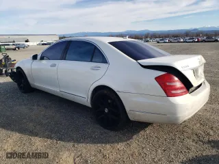 2011 Mercedes-Benz S-Class S 550 with VIN WDDNG7BB6BA413410, listed as a Copart auction lot 88323865 with 221,648 mi miles and Salvage Title. Bid and sale history available at carsss.com. Image 2.