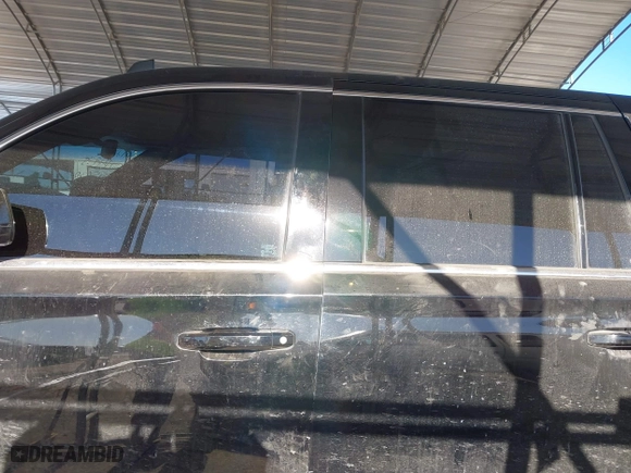 2017 Chevrolet Tahoe Commercial with VIN 1GNLCDEC8HR385630, listed as a IAAI auction lot 41262095 with 182,011 mi miles. Bid and sale history available at carsss.com. Image 14.