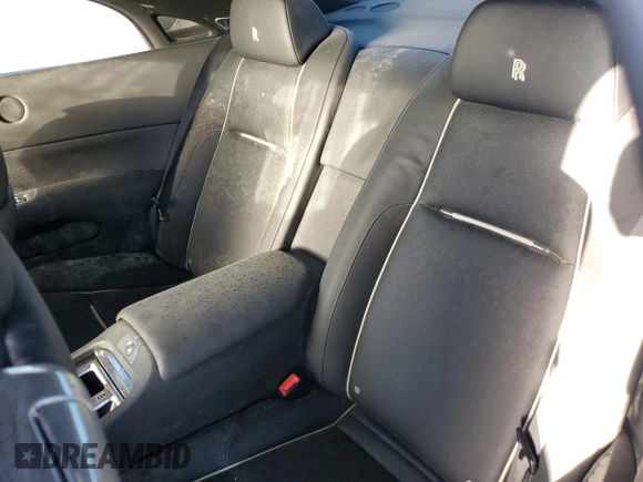 2015 Rolls-Royce Wraith z VIN SCA665C52FUX85269, wystawiony jako Copart lot #77326374 z przebiegiem Nie podano mil oraz Szkody całkowita. Historia ofert i sprzedaży dostępna na DreamBid. Obrazek 10.