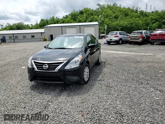 2019 Nissan Versa SV z VIN 3N1CN7APXKL829797, wystawiony jako Copart lot #59016235 z przebiegiem 90 811 mil mil oraz Szkoda całkowita • Salvage title. Historia ofert i sprzedaży dostępna na DreamBid. Obrazek 14.