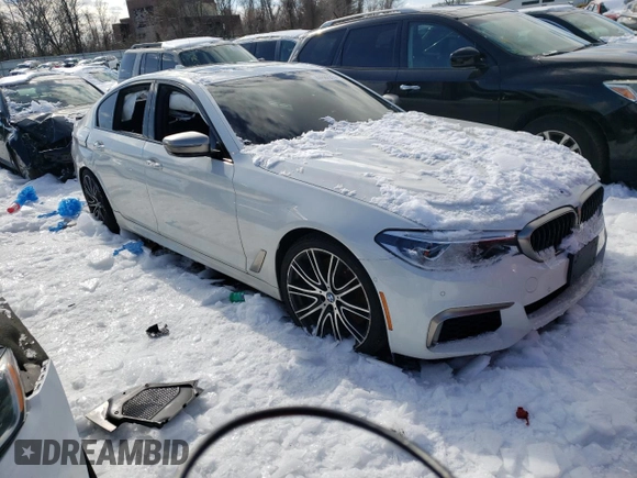 2018 BMW 5 Series M550i xDrive с VIN WBAJB9C59JB050103, выставлен на аукционе Copart как лот 44687215 с пробегом Не указан миль и Списание • Salvage title. История ставок и продаж доступна на DreamBid. Изображение 4.